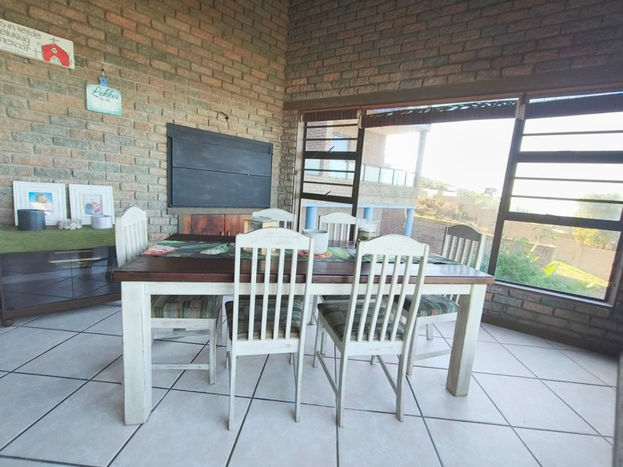 6 Bedroom Property for Sale in Dana Bay Western Cape